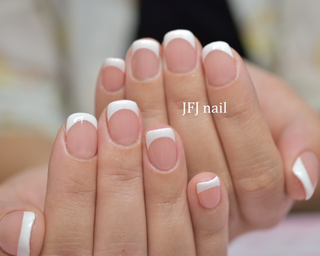 短甲法式..jpg - 唯美法式 French Nail