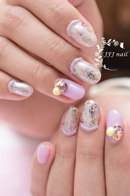MirrorMirrorOnTheNail-1.jpg - nail